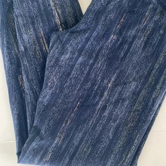 Victoria’s Secret Sport Knockout Tight Blue Metallic Silver Gold Stretch - Picture 6 of 6